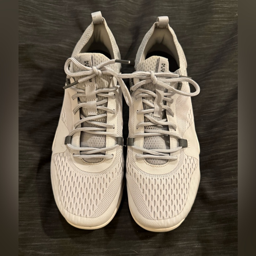 Under Armour Women’s Light Gray Athletic Shoes